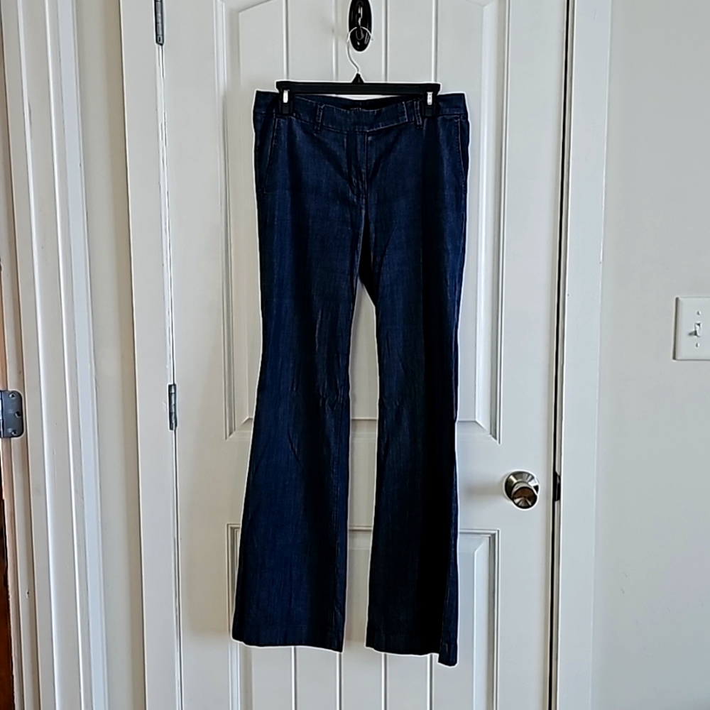 EUC White House|Black Market 6R Flare Leg Trousers